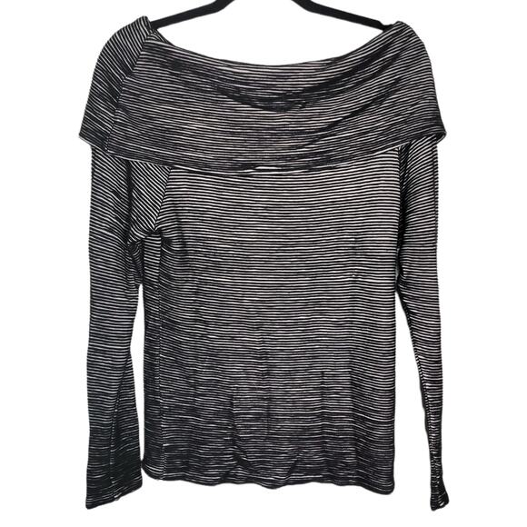 Dolan Small Off Shoulder Long Sleeve Shirt - Picture 2 of 4